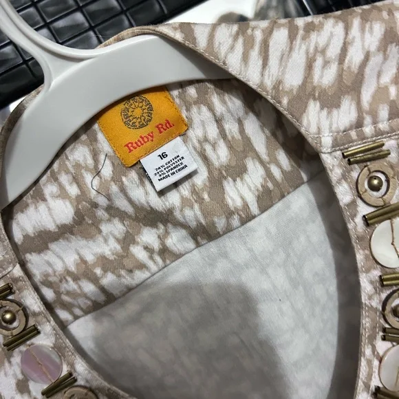 Ruby Rd. Beige Patterned Blazer - Picture 2 of 2